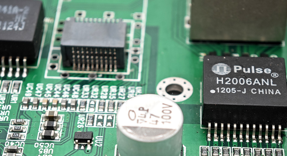 உலகளாவிய PCBA தொழிற்சாலைகளில் தொழில்நுட்பம் மற்றும் சேவைகளில் உள்ள வேறுபாடுகளை ஆராய்தல்