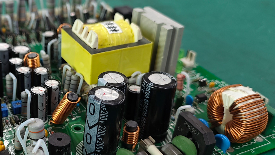 PCBA தொழிற்சாலைகள் தானியங்கு உற்பத்தி மூலம் செலவுகளை எவ்வாறு குறைக்கலாம்?