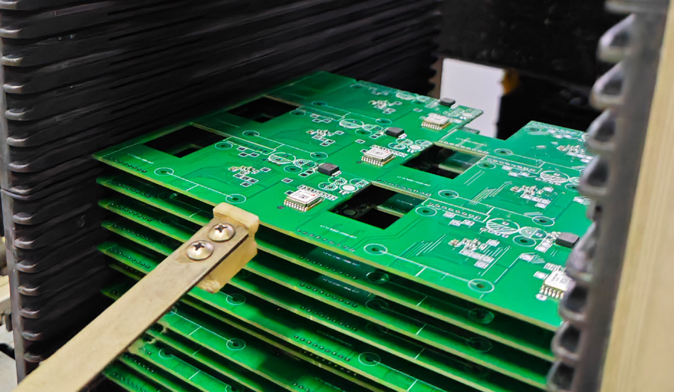 வெகுஜன உற்பத்தியில் PCBA தொழிற்சாலைகளில் ஆட்டோமேஷன் நிலைகளின் தாக்கம்