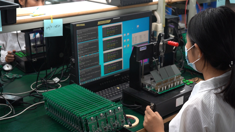 அலாரம் சிஸ்டம் பிசிபிஏ தொழிற்சாலைகளில் தயாரிப்பு தரத்தை மேம்பட்ட சோதனை தொழில்நுட்பங்கள் எவ்வாறு உறுதி செய்ய முடியும்?